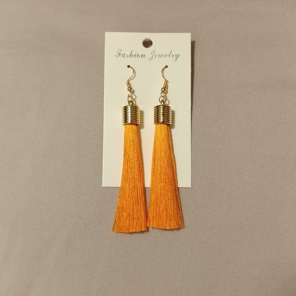 Tassel dangle earrings